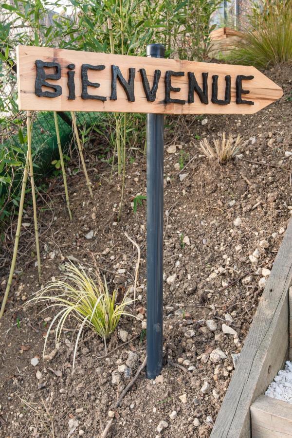 J&J Room - Hebergement D'Exception Pres De Provins! Le Bas Courton Exterior foto