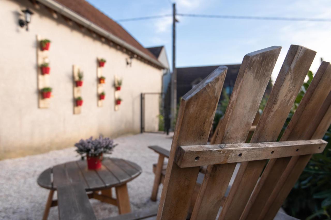 J&J Room - Hebergement D'Exception Pres De Provins! Le Bas Courton Exterior foto