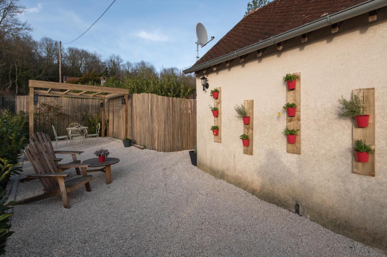 J&J Room - Hebergement D'Exception Pres De Provins! Le Bas Courton Exterior foto